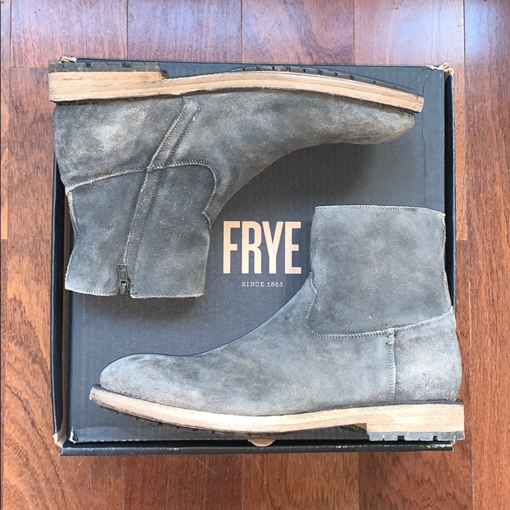 Frye Bowery Inside Zip